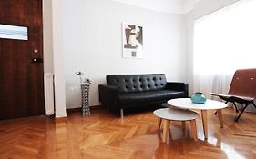 Bauhaus Apt In The Center Of Athens